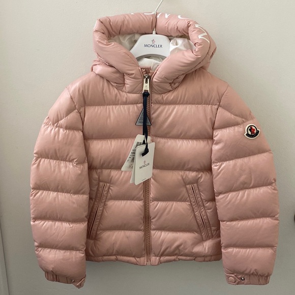 Moncler Other - Moncler Enfant
padded hooded jacket